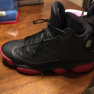 Jordan 13 blk & red